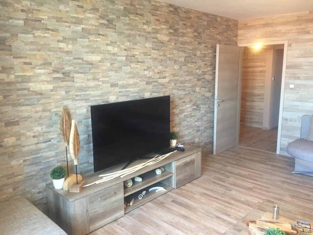 Belvárosi Deluxe Apartman Baja Exterior foto